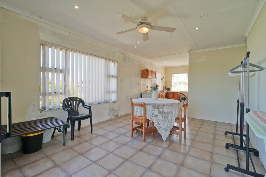 5 Bedroom Property for Sale in Seavale Eastern Cape